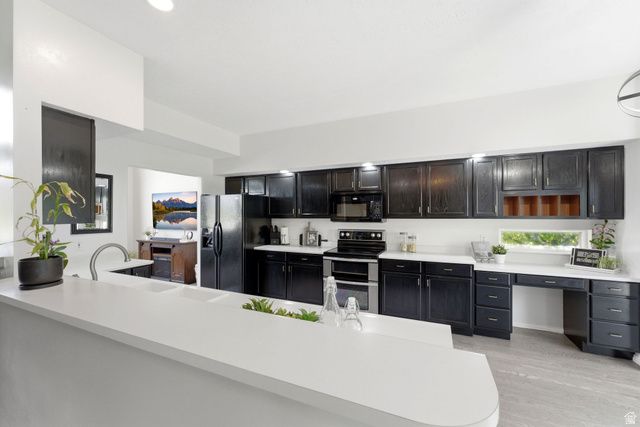 10188 YORKSHIRE DR, South Jordan, UT 84095