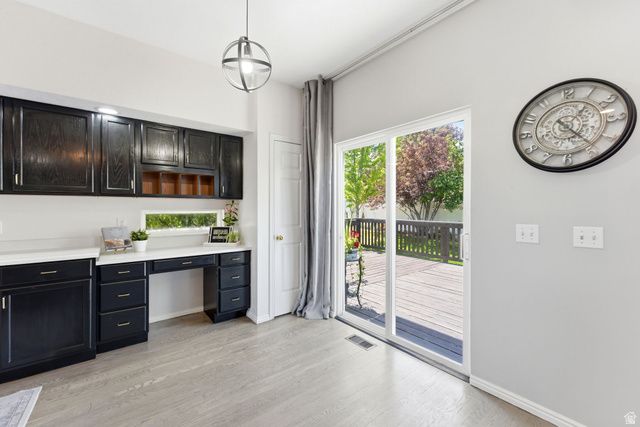 10188 YORKSHIRE DR, South Jordan, UT 84095