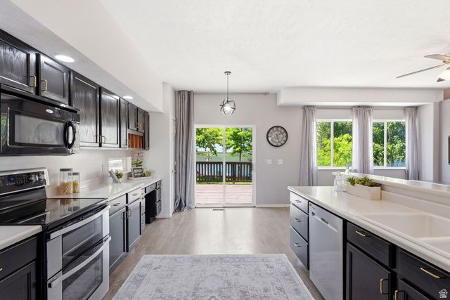 10188 YORKSHIRE DR, South Jordan, UT 84095
