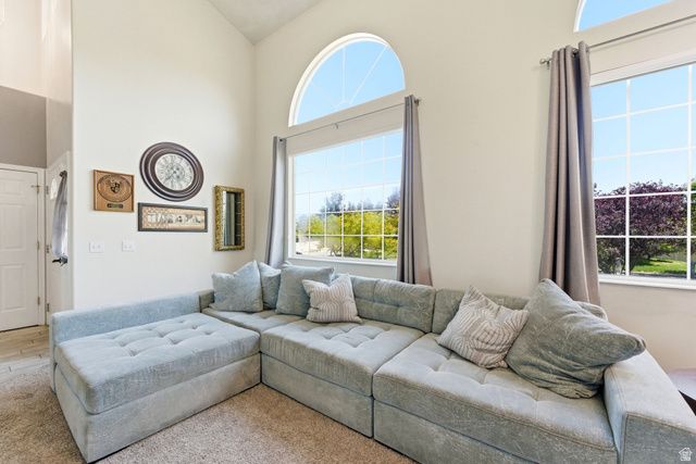 10188 YORKSHIRE DR, South Jordan, UT 84095