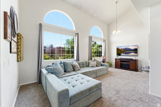 10188 YORKSHIRE DR, South Jordan, UT 84095