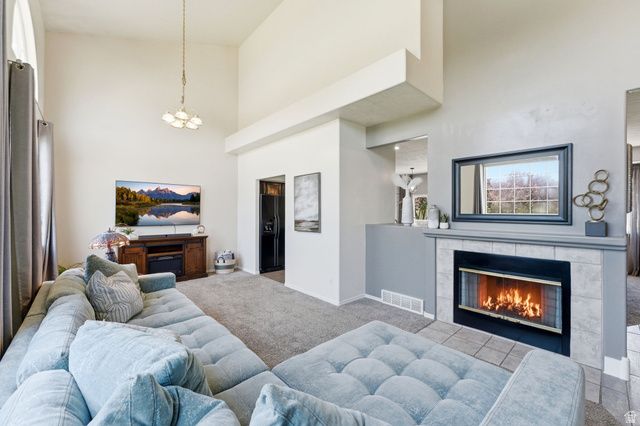 10188 YORKSHIRE DR, South Jordan, UT 84095