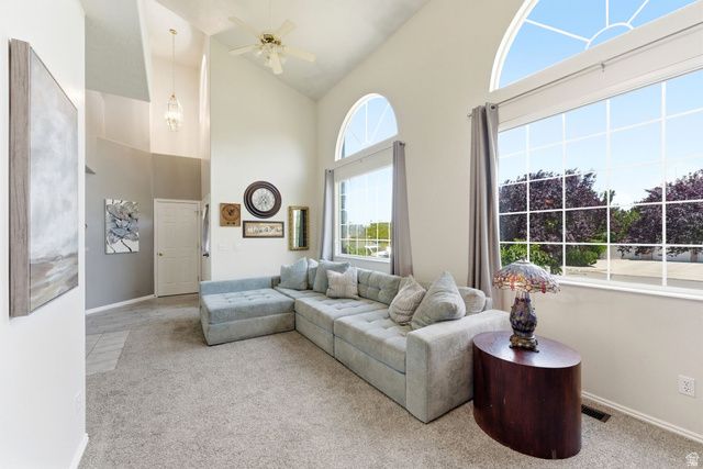 10188 YORKSHIRE DR, South Jordan, UT 84095
