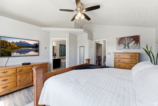 10188 YORKSHIRE DR, South Jordan, UT 84095