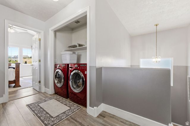 10188 YORKSHIRE DR, South Jordan, UT 84095