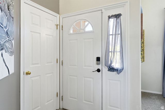 10188 YORKSHIRE DR, South Jordan, UT 84095
