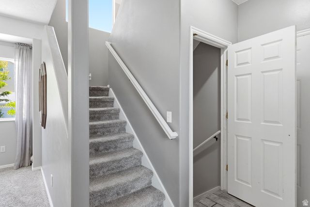 10188 YORKSHIRE DR, South Jordan, UT 84095