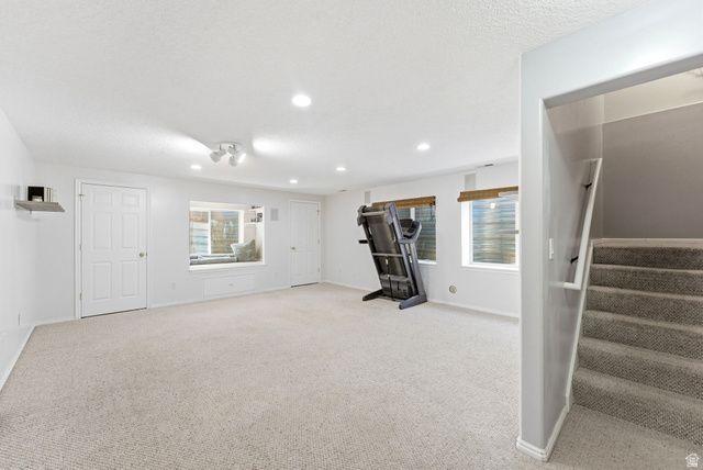 10188 YORKSHIRE DR, South Jordan, UT 84095