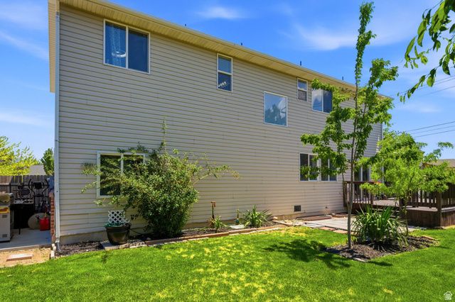 10188 YORKSHIRE DR, South Jordan, UT 84095