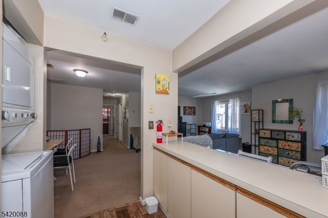 51 Sunrise Dr, Hanover Twp., NJ 07981