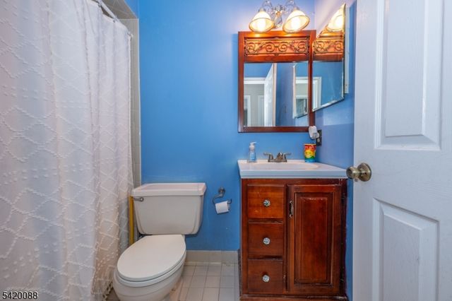 51 Sunrise Dr, Hanover Twp., NJ 07981