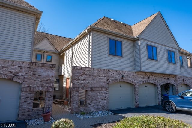 51 Sunrise Dr, Hanover Twp., NJ 07981