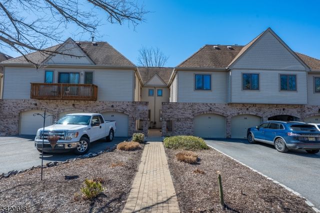 51 Sunrise Dr, Hanover Twp., NJ 07981