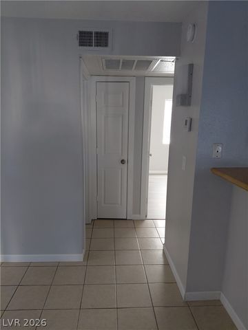 4622 Tracylynn Lane, Las Vegas, NV 89121