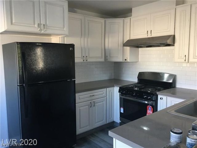 4622 Tracylynn Lane, Las Vegas, NV 89121