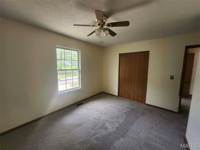 1204 Riverview Drive, Elsberry, MO 63343
