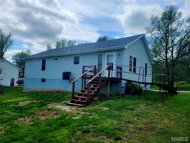 1204 Riverview Drive, Elsberry, MO 63343