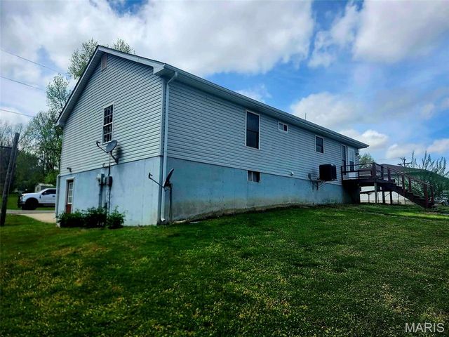 1204 Riverview Drive, Elsberry, MO 63343