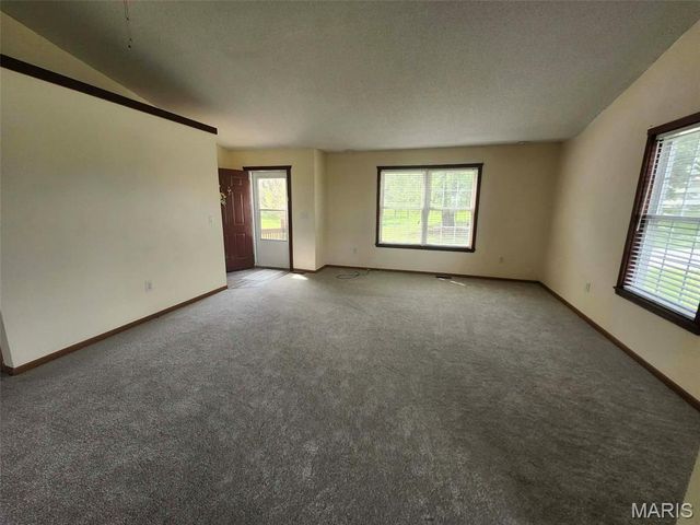 1204 Riverview Drive, Elsberry, MO 63343