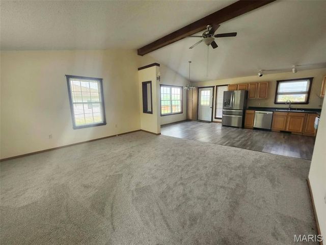 1204 Riverview Drive, Elsberry, MO 63343