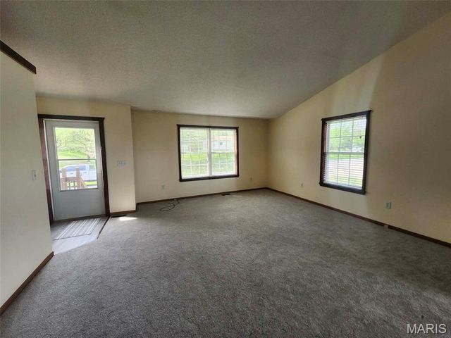 1204 Riverview Drive, Elsberry, MO 63343