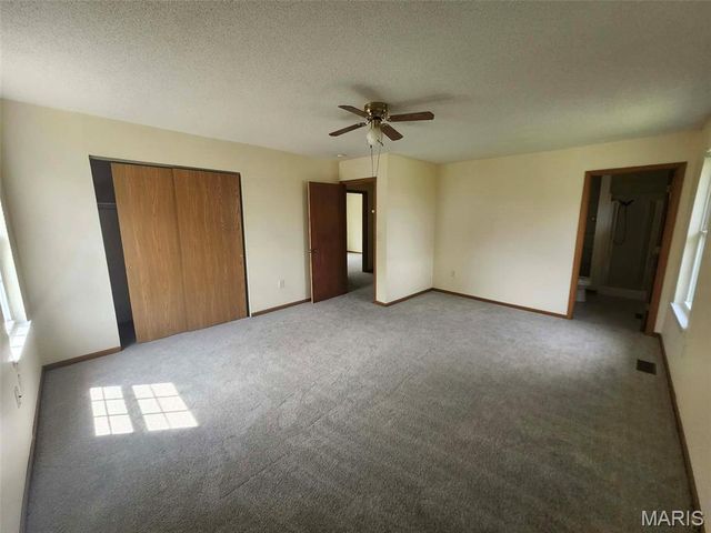 1204 Riverview Drive, Elsberry, MO 63343
