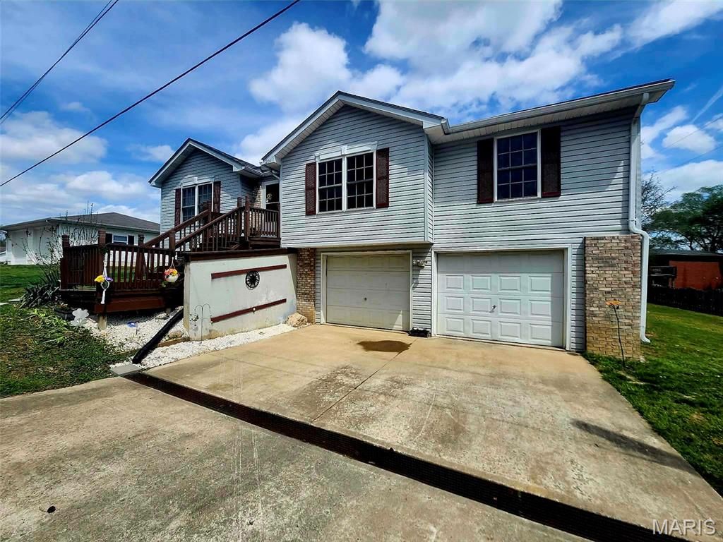 1204 Riverview Drive, Elsberry, MO 63343