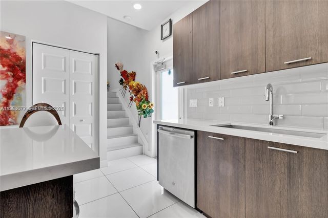 4745 NW 84th Ct 19, Doral, FL 33166