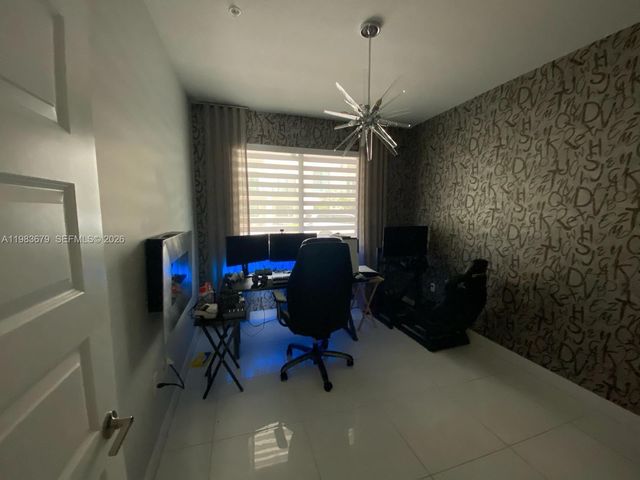 4745 NW 84th Ct 19, Doral, FL 33166