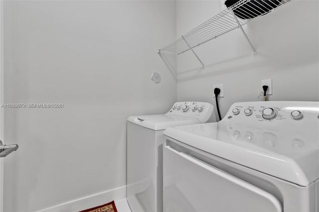 4745 NW 84th Ct 19, Doral, FL 33166