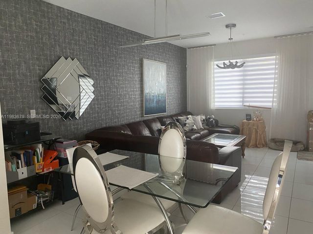 4745 NW 84th Ct 19, Doral, FL 33166