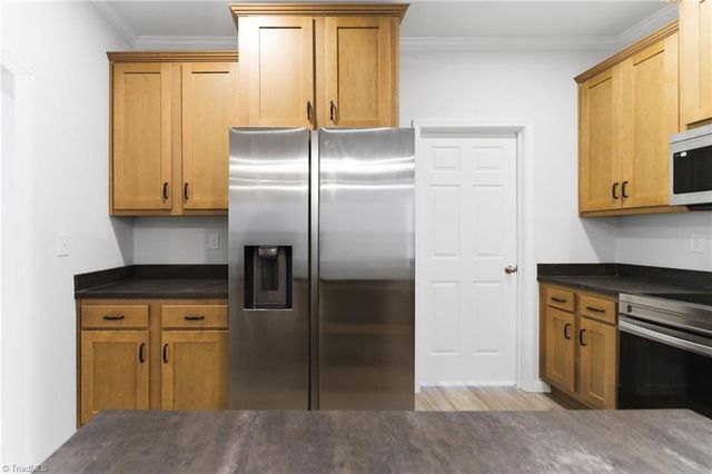 438 Hastings Hill Road, Kernersville, NC 27284