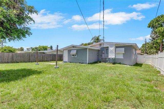 11360 Hunting RD, Bonita Springs, FL 34135