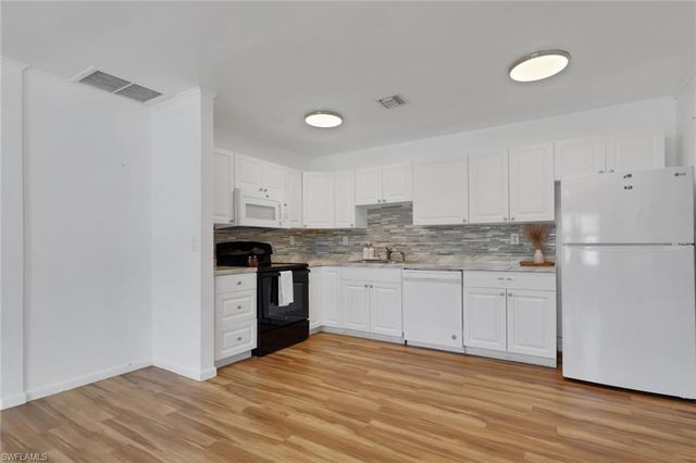 11360 Hunting RD, Bonita Springs, FL 34135