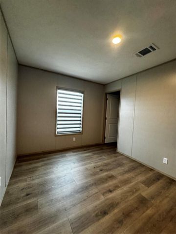 191 Holly Pond, Onalaska, TX 77360