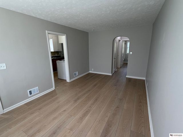 3732 N 36 Avenue, Omaha, NE 68111