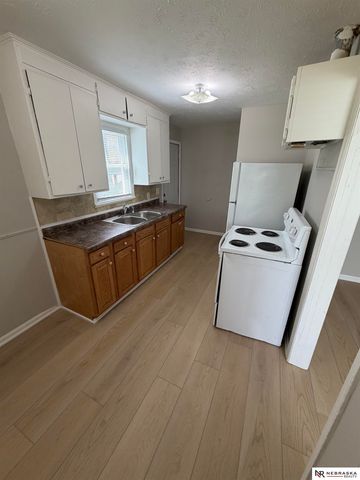 3732 N 36 Avenue, Omaha, NE 68111