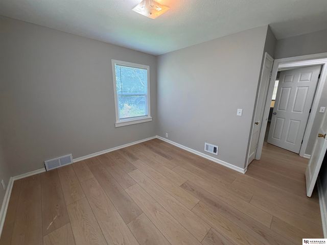 3732 N 36 Avenue, Omaha, NE 68111
