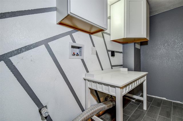 7583 MEADOWLAWN DRIVE N, St Petersburg, FL 33702