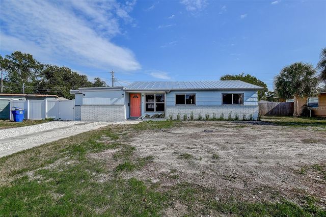 7583 MEADOWLAWN DRIVE N, St Petersburg, FL 33702