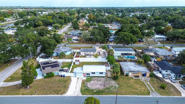 7583 MEADOWLAWN DRIVE N, St Petersburg, FL 33702