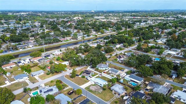 7583 MEADOWLAWN DRIVE N, St Petersburg, FL 33702