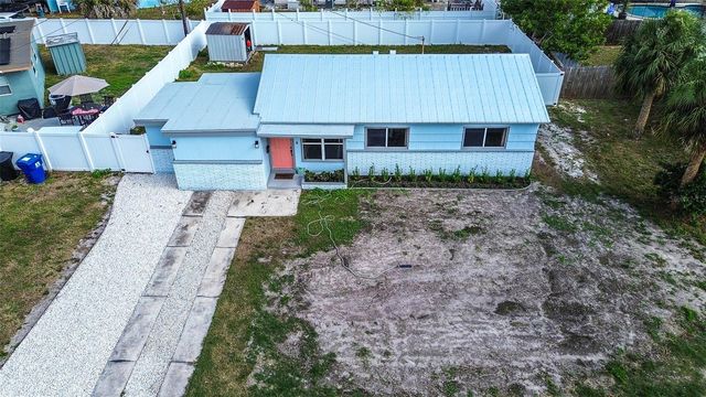 7583 MEADOWLAWN DRIVE N, St Petersburg, FL 33702
