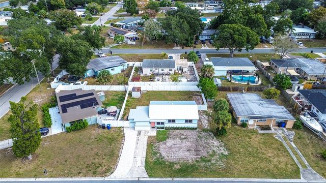 7583 MEADOWLAWN DRIVE N, St Petersburg, FL 33702