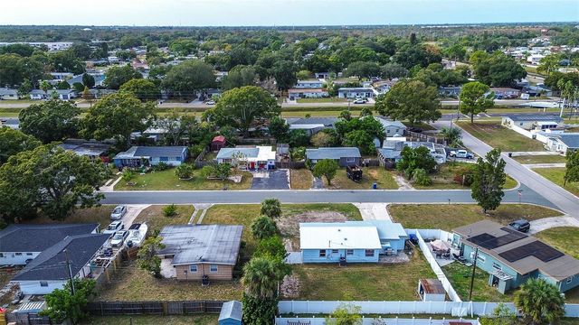 7583 MEADOWLAWN DRIVE N, St Petersburg, FL 33702