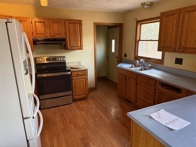 4685 13 Mile Road, Rockford, MI 49341