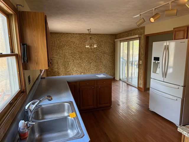 4685 13 Mile Road, Rockford, MI 49341