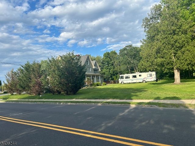 30 N Dell Ave, Roxbury Twp., NJ 07847