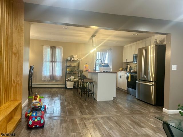 30 N Dell Ave, Roxbury Twp., NJ 07847