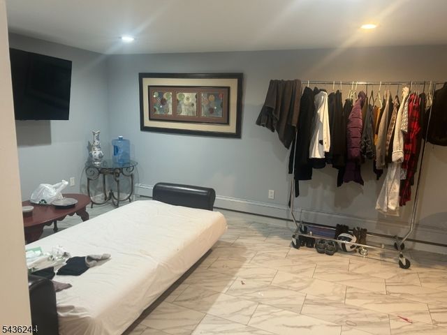 30 N Dell Ave, Roxbury Twp., NJ 07847